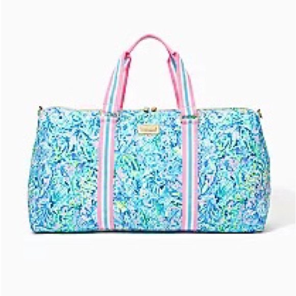 Lilly Pulitzer Handbags - NWT Lilly Pulitzer Weekender Duffel Bag Soleil It On Me